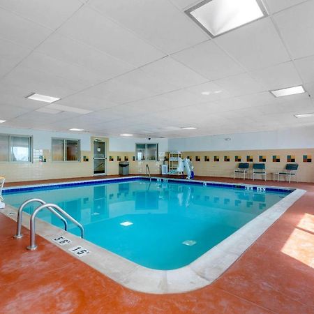 Quality Inn & Suites Wellington - Fort Collins Екстериор снимка