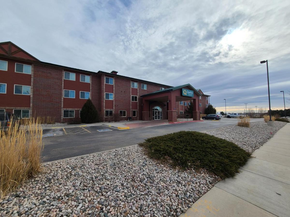 Quality Inn & Suites Wellington - Fort Collins Екстериор снимка