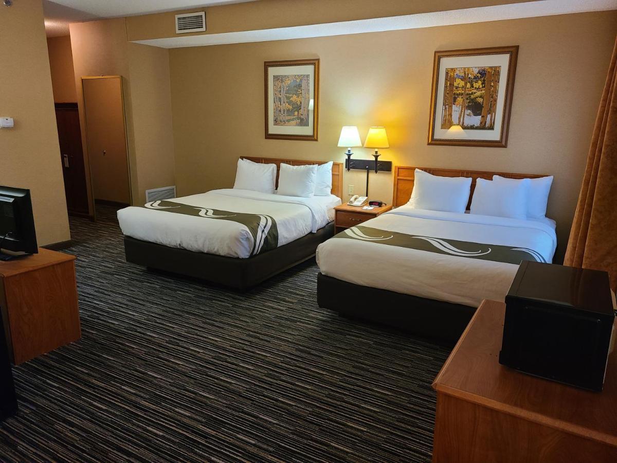 Quality Inn & Suites Wellington - Fort Collins Екстериор снимка